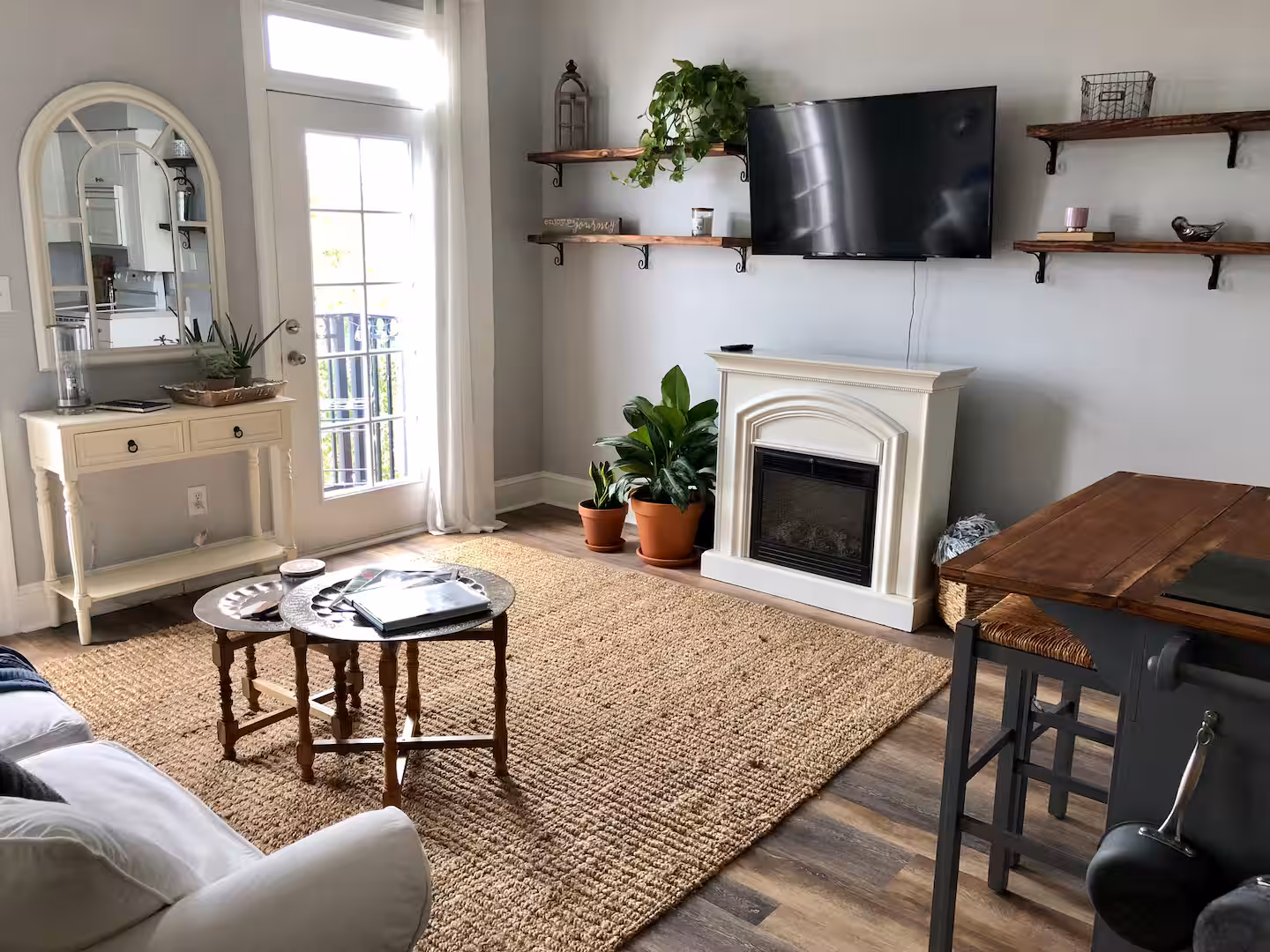 Cozy Downtown Condo with River Views property photo 8